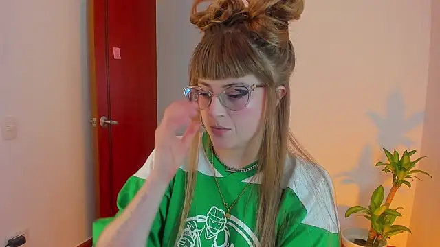 tekila   online show from February 10, 2026, 8:46 pm