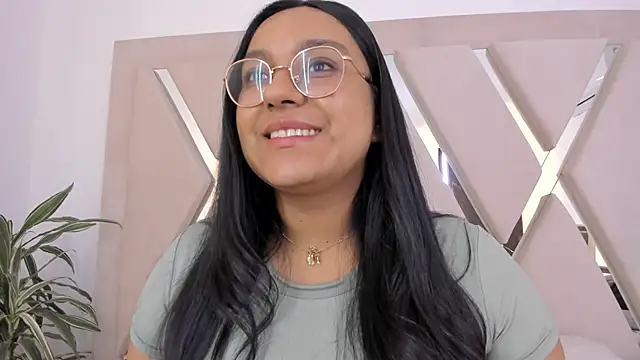 ellamontoya online show from February 11, 2026, 11:59 am