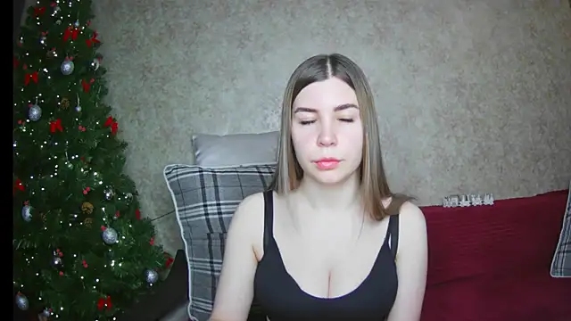 ElllaNuar online show from January 8, 2025, 2:25 am