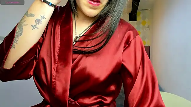Snapshot of LiaCooper_ chatting on January 15, 2025, 9:20 pm LiaCooper online show from January 15, 2025, 9:20 pm