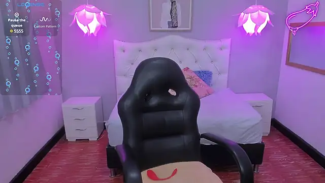 Lisa7 7 online show from February 25, 2025, 12:24 pm