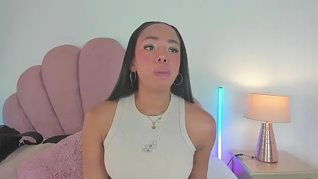 Nicole Paradise online show from March 28, 2026, 12:38 pm