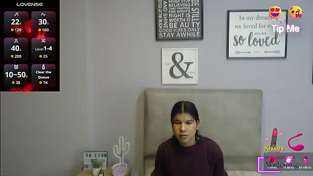 SophiaMeyerst online show from April 13, 2026, 12:54 pm