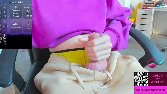 sexy in the dark online show from February 12, 2026, 9:15 am