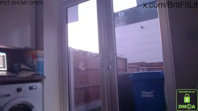 BritishHappyEnding online show from January 2, 2025, 8:06 am