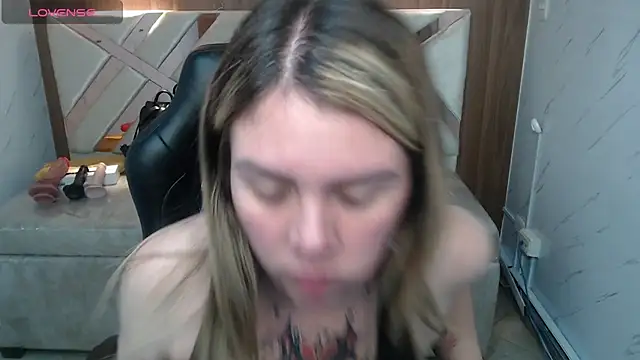 Paula b  online show from July 10, 2026, 12:52 pm
