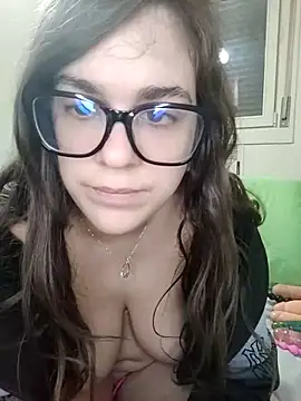 Miachan LaGattinaVogliosa online show from February 15, 2026, 1:31 pm