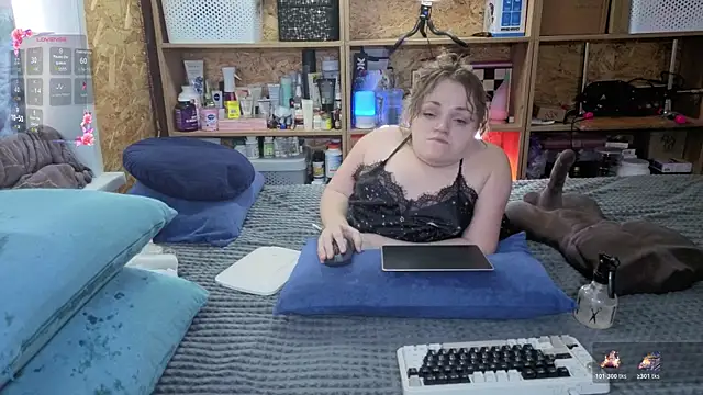 MiniNatalie online show from February 24, 2026, 9:40 am