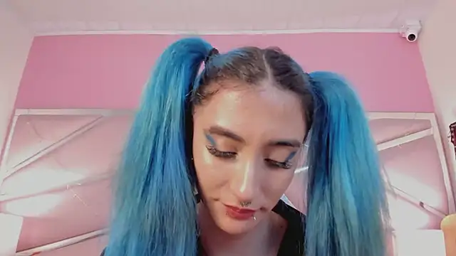 Snapshot of Lunapage chatting on March 18, 2025, 4:15 pm Lunapage online show from March 18, 2025, 4:15 pm