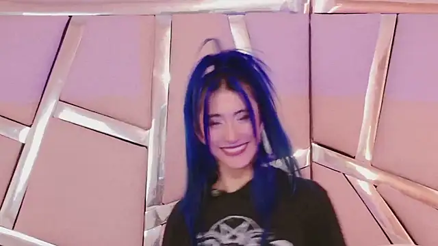 Snapshot of Lunapage chatting on September 12, 2025, 8:20 pm Lunapage online show from September 12, 2025, 8:20 pm