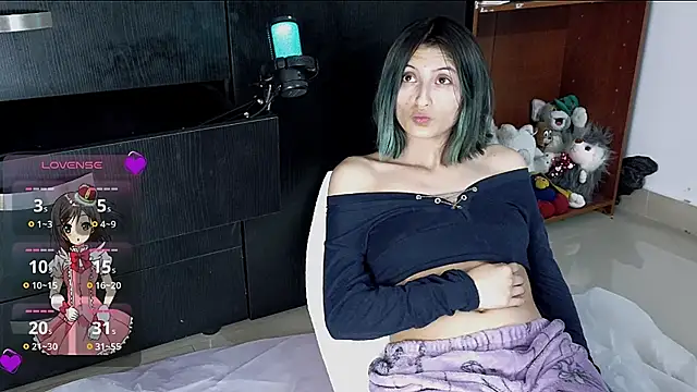 Camila---torres online show from April 8, 2026, 3:50 am