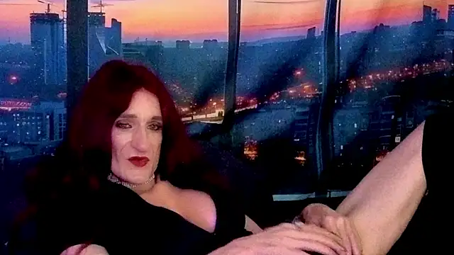 LuvNuk online show from September 18, 2025, 6:15 am