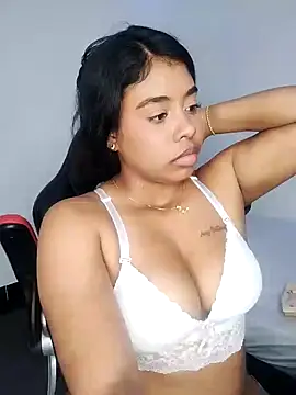 Snapshot of Fanny_Klean chatting on January 3, 2025, 8:21 am Fanny Klean online show from January 3, 2025, 8:21 am