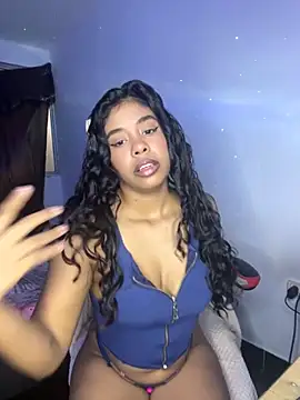 Snapshot of Fanny_Klean chatting on October 10, 2025, 6:01 am Fanny Klean online show from October 10, 2025, 6:01 am