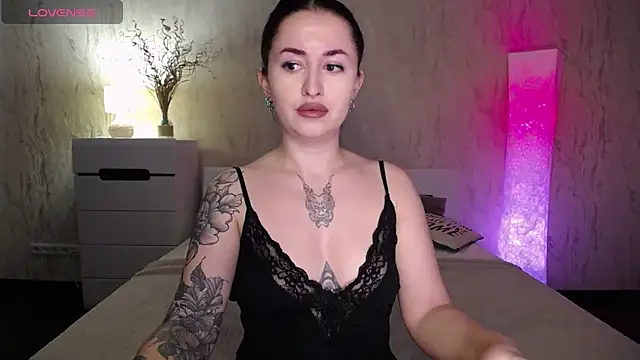 VioletCatt online show from March 20, 2025, 6:30 am