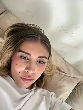 charlotte  grey online show from June 28, 2026, 7:20 pm