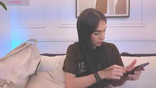 Mia thompson 19 online show from February 26, 2026, 7:57 pm