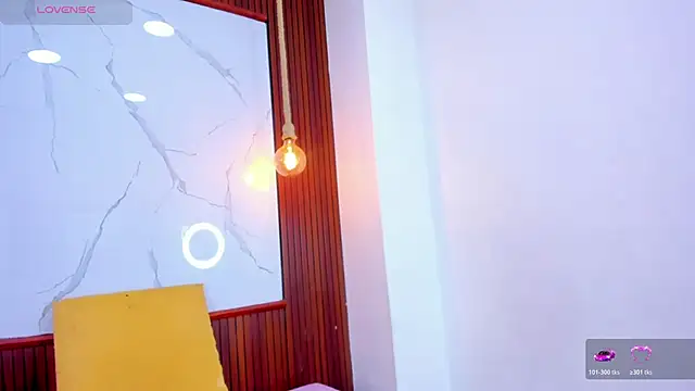 Mia thompson 19 online show from April 10, 2026, 7:18 pm