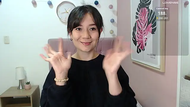 Snapshot of lanna_1878 chatting on September 19, 2025, 1:34 pm lanna 1878 online show from September 19, 2025, 1:34 pm