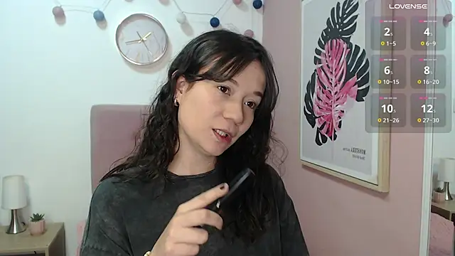 Snapshot of lanna_1878 chatting on October 20, 2025, 1:33 pm lanna 1878 online show from October 20, 2025, 1:33 pm