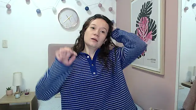 Snapshot of lanna_1878 chatting on April 8, 2026, 1:22 pm lanna 1878 online show from April 8, 2026, 1:22 pm