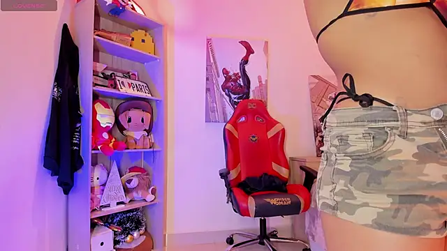 madelyn rose  online show from January 18, 2025, 2:36 am