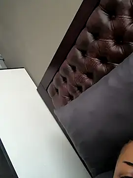 ExclusiveLeexx online show from March 9, 2025, 7:45 am