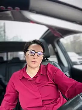 ZhenjaPoledance online show from April 19, 2026, 7:07 am