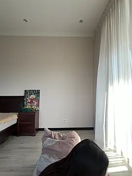 Hott Lolla online show from June 17, 2026, 6:38 am