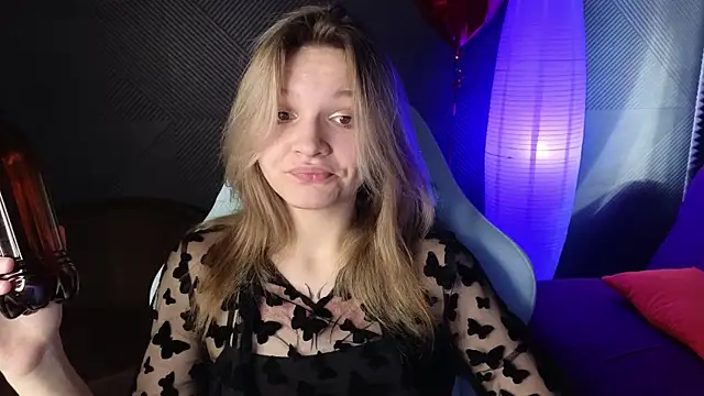 LitaBrom online show from February 23, 2025, 8:06 am