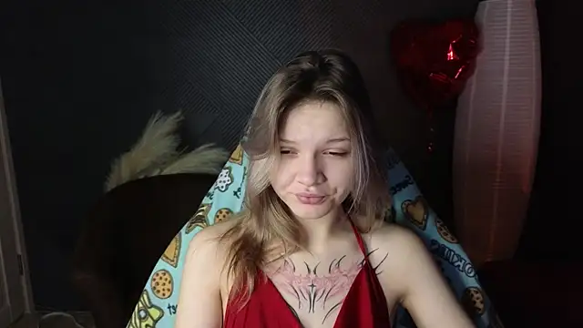 LitaBrom online show from March 6, 2025, 1:05 am