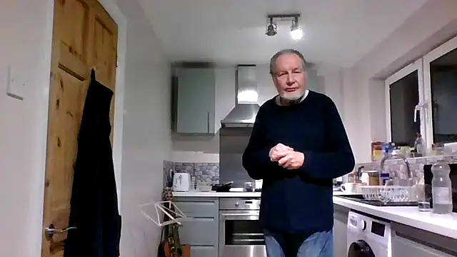 jimmybenido online show from January 7, 2025, 5:09 pm