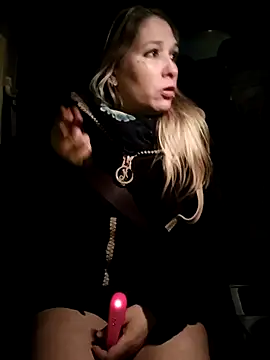 Chatonne69 online show from February 9, 2025, 2:38 am