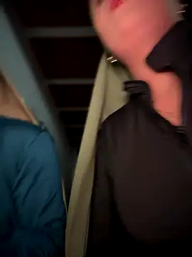 lalilamassu1 online show from September 27, 2025, 3:22 am