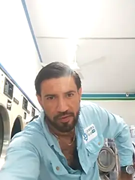 CorneadorMaza online show from March 12, 2026, 3:07 pm