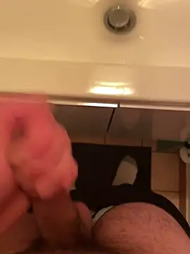 Snapshot of dimitriei chatting on December 23, 2024, 10:44 pm dimitriei online show from December 23, 2024, 10:44 pm