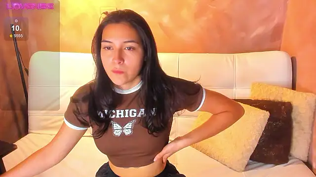 Snapshot of Atenea_Makri chatting on December 4, 2024, 2:59 pm Atenea Makri online show from December 4, 2024, 2:59 pm