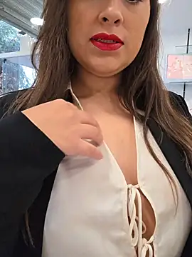 GatitaXD27 online show from November 8, 2025, 10:04 am