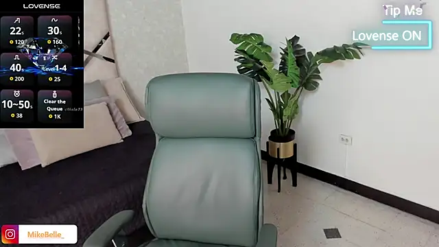 mike belle online show from October 11, 2025, 7:56 pm