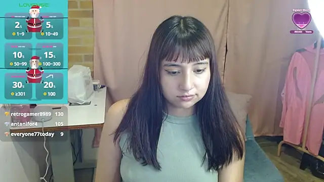 Snapshot of emitaa17228o chatting on December 18, 2024, 1:26 am emitaa17228o online show from December 18, 2024, 1:26 am