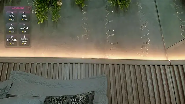 Lana Lann online show from April 12, 2026, 12:10 pm