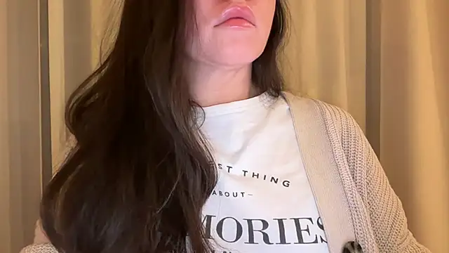 Sandysecret online show from February 15, 2026, 8:05 pm