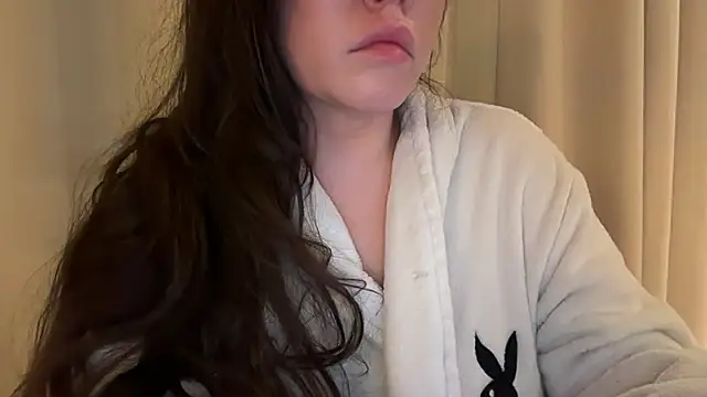 Sandysecret online show from April 29, 2026, 8:48 pm