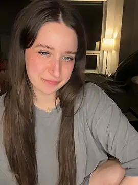 nerdynina online show from June 3, 2026, 2:14 am