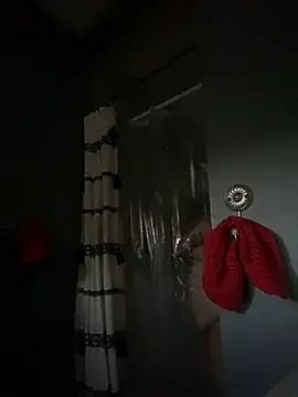 valleyoneofakind online show from December 19, 2024, 12:45 am