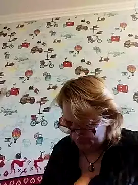 Forest-Lady online show from March 7, 2025, 1:29 pm