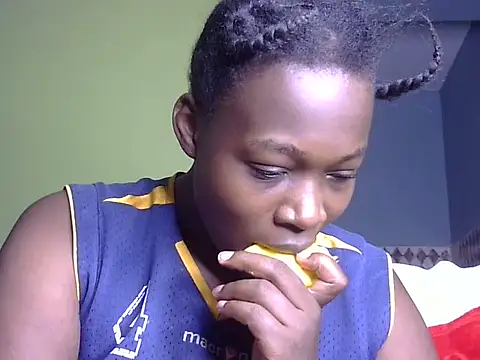 Horny-pretty online show from February 13, 2026, 10:39 pm