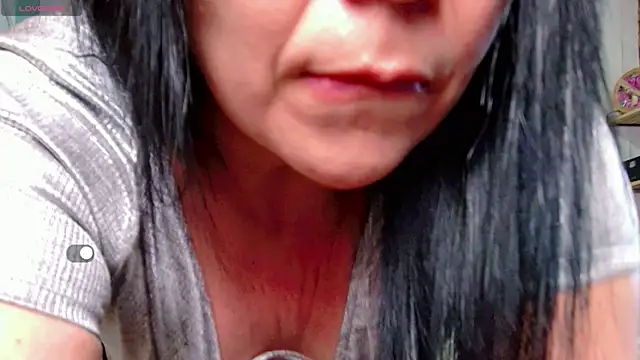 yanella fire online show from April 18, 2026, 9:59 pm