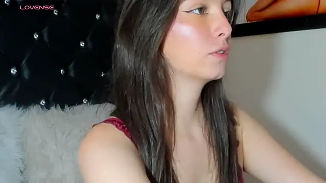 diana queen  online show from March 14, 2025, 9:32 pm