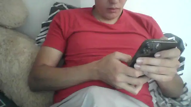 Snapshot of Estebitan_vm chatting on November 10, 2025, 2:27 pm Estebitan vm online show from November 10, 2025, 2:27 pm